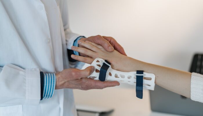 Dores nas articulações: como a ortopedia e a fisioterapia podem ajudar
